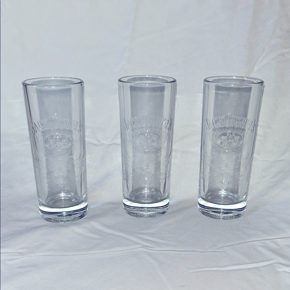 Last chance Jack Daniels Embossed Glass Set - Clear - Picture 2 of 2